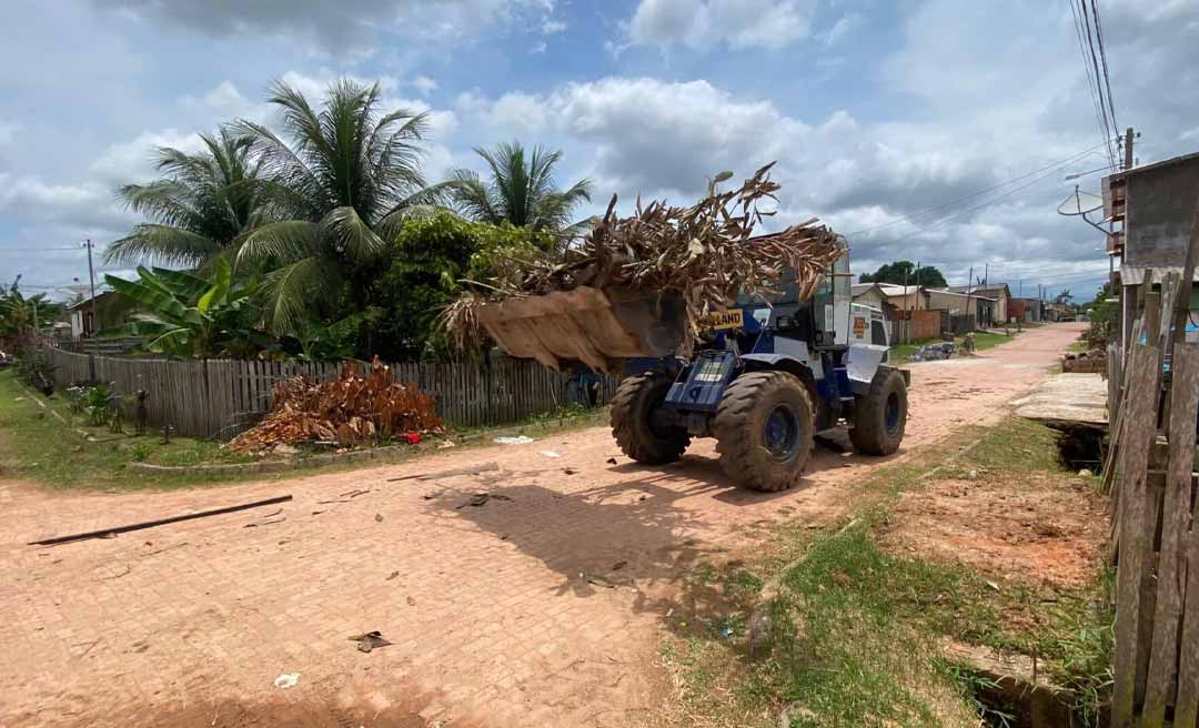 Deracre e Prefeitura de Feijó intensificam limpeza no bairro Zenaide Paiva para combater Aedes aegypti e promover a saúde pública