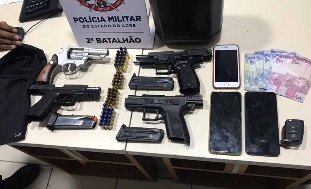 Polícia Militar apreende quatro armas de fogo e recuperam veículo no Segundo Distrito