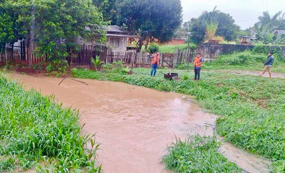 Defesa Civil de Rio Branco monitora igarapés e emite alerta de possível transbordamento após chuvas intensas