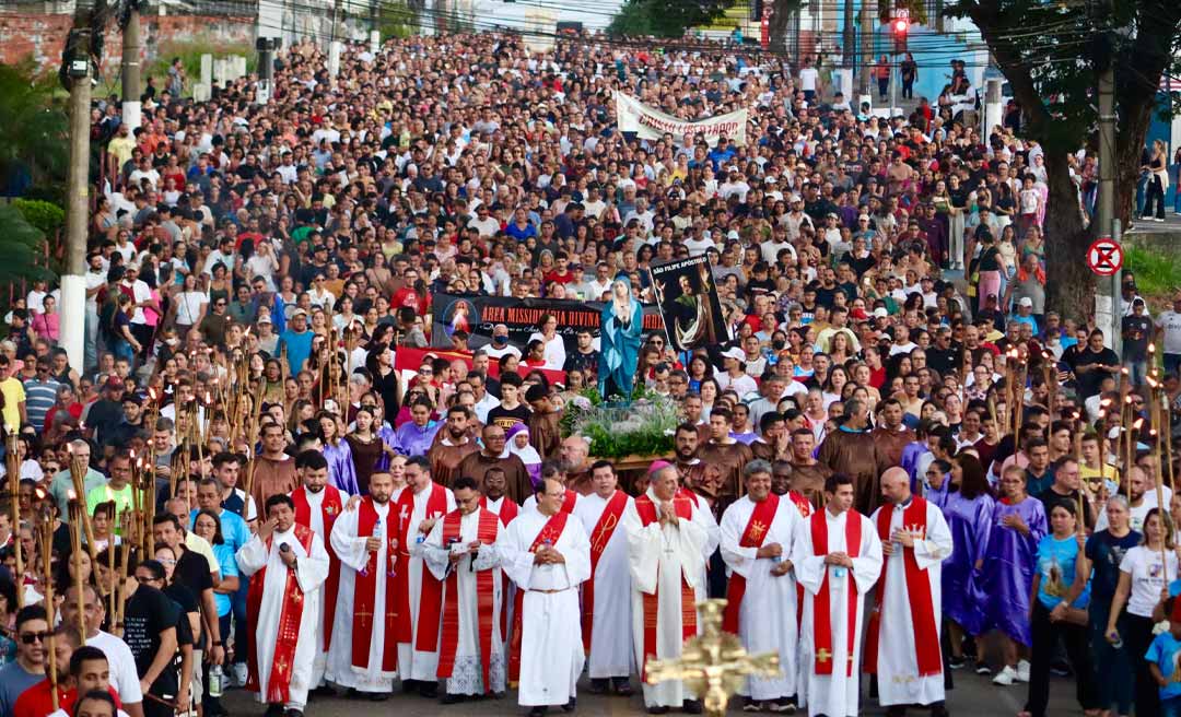 Semana Santa: Milhares de fiéis participam da Procissão do Cristo Morto em Rio Branco