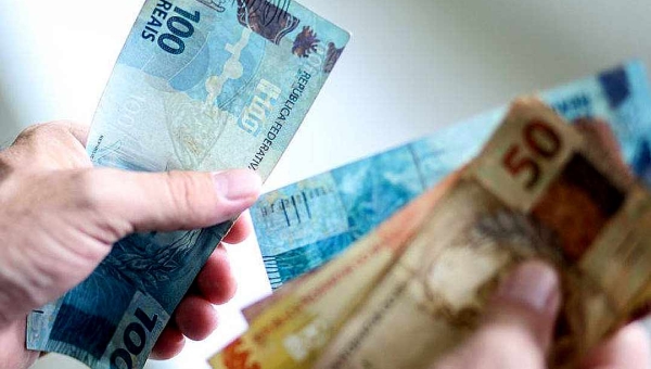 Mais de R$ 9 bilhões esquecidos em bancos ainda podem ser sacados, informa Ministério da Fazenda; saiba como consultar valores