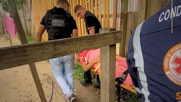 Policiais civis interrompem operação antidrogas para ajudar mulher em trabalho de parto no interior do Acre