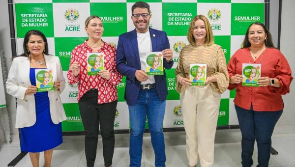 Gladson entrega van adaptada à Secretaria da Mulher e lança cartilha de combate à violência infantil