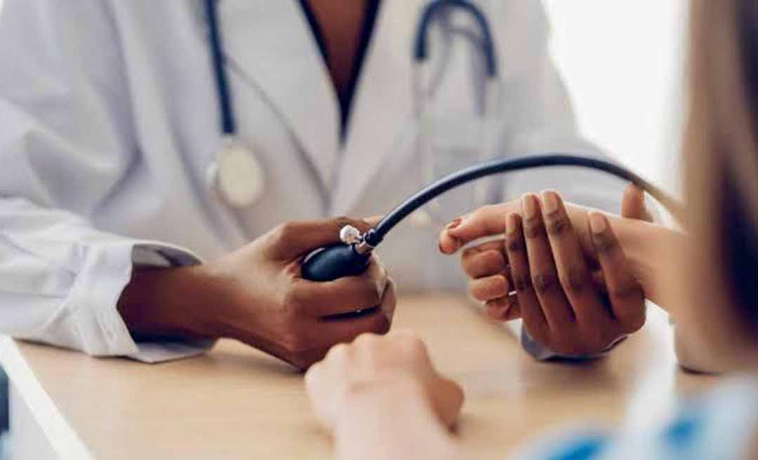 Alta rotatividade de médicos na Atenção Primária afeta regiões com menor PIB per capita; Norte fica abaixo da meta de atendimentos