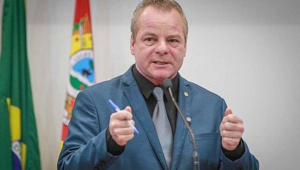 Aleac aprova projeto de Pedro Longo que institui o Dia do Quadrilheiro Junino