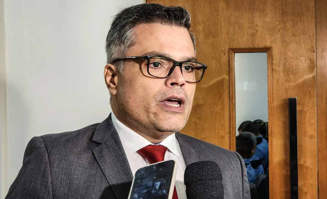 Rodrigo Curti identifica déficit de policiais na Polícia Militar, acúmulo de funções e necessidade de concurso público