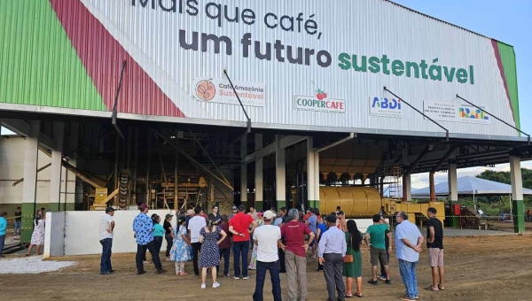 Sistema OCB e ABDI promovem visita técnica à Coopercafé e inauguração da Indústria do Café do Juruá em Mâncio Lima