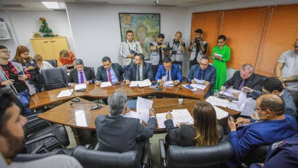 Comissões da Aleac intensificam trabalho antes do recesso e aprovam pacote de ajustes na Previdência Estadual