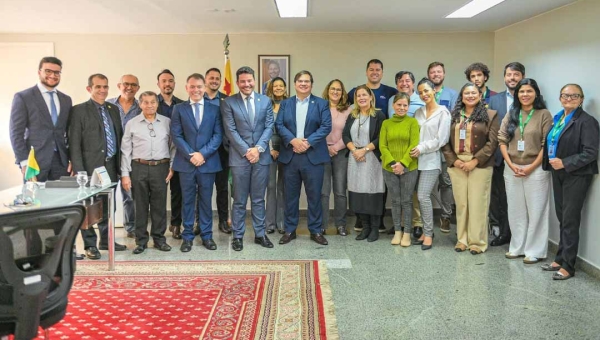 Em visita institucional, governador Gladson Camelí reforça papel estratégico da Representação do Governo do Acre em Brasília