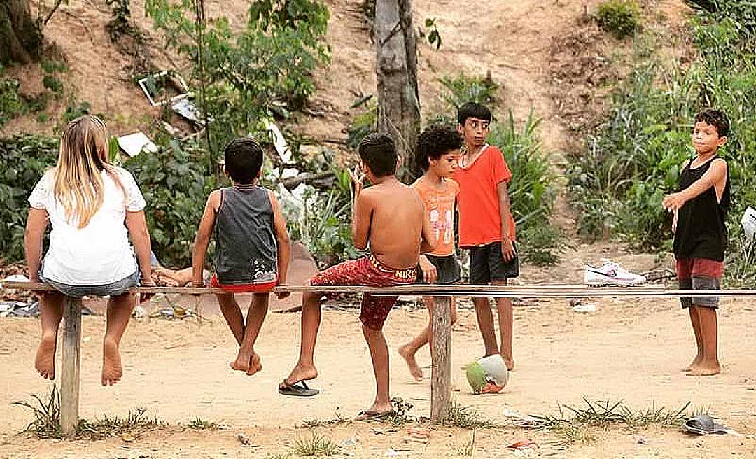 Gladson sanciona Lei que cria política de incentivo ao esporte para crianças e adolescentes em situação de vulnerabilidade no Estado