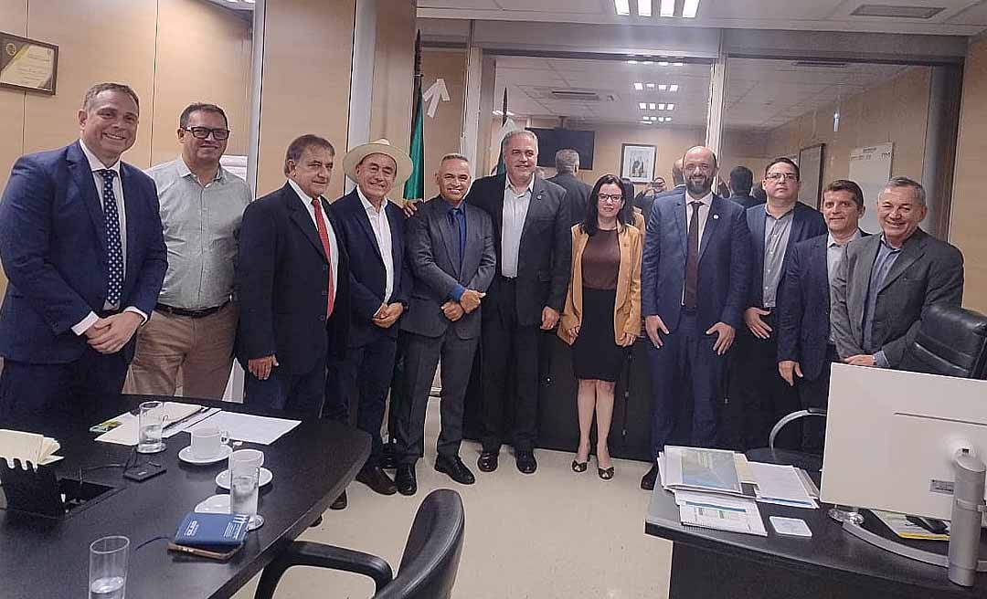 Presidente do Saneacre participa de agenda estratégica em Brasília para avançar no Saneamento básico do Acre