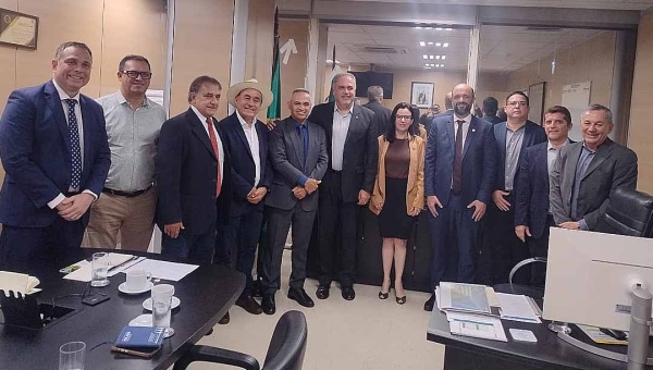 Presidente do Saneacre participa de agenda estratégica em Brasília para avançar no Saneamento básico do Acre