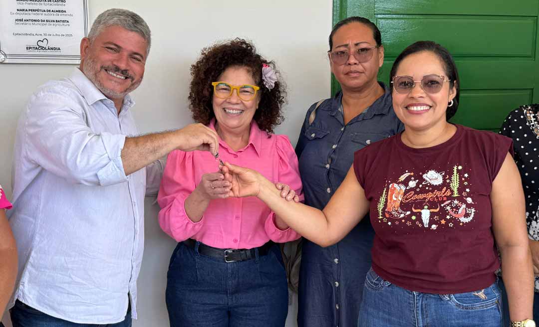 Perpétua Almeida garante ampliação da Feira Municipal de Epitaciolândia