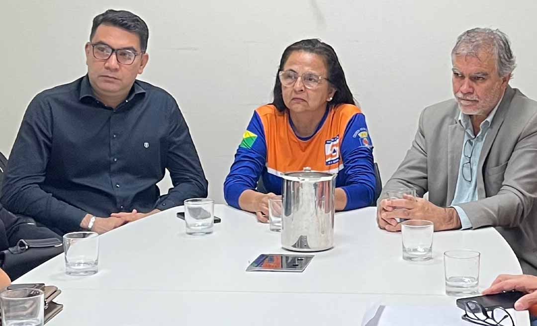 Vereador Samir Bestene participa de reunião no MPAC em apoio aos comerciantes do Mercado Velho afetados por erosão no Rio Acre