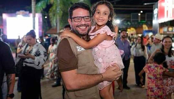 Expoacre 2025: Gladson Cameli celebra empreendedorismo e conexão com o povo na 7ª noite da feira