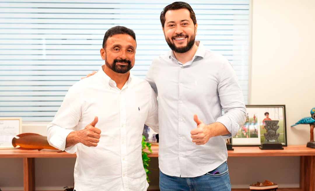 Jarude se reúne com Adem Araújo e coloca mandato à disposição para fortalecer o futebol acreano