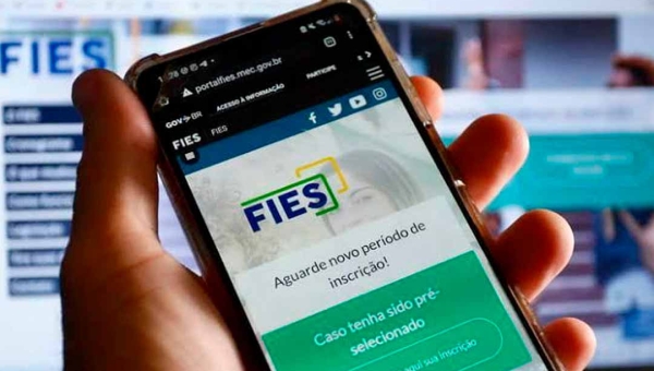 Estudantes na lista de espera do Fies já podem consultar pré-seleção para o segundo semestre de 2025