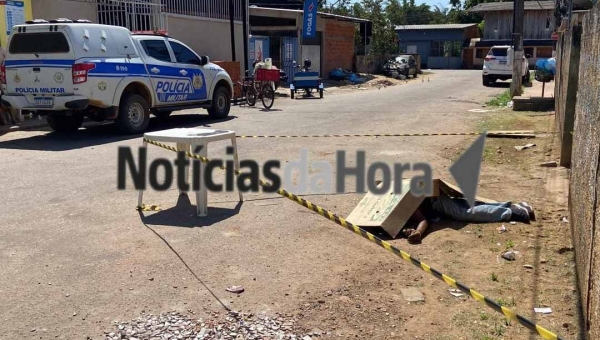 Homem em situação de rua é encontrado morto em via pública no bairro 6 de Agosto, em Rio Branco