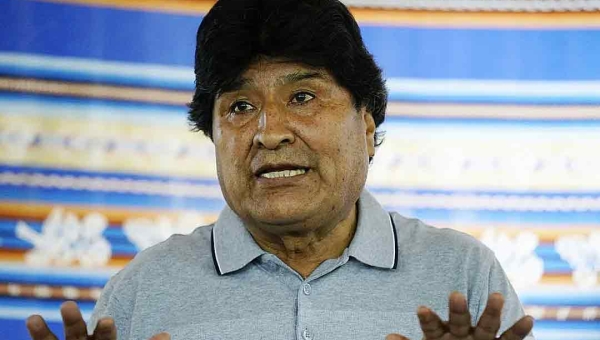Evo Morales diz que voto nulo será o "vencedor" das eleições na Bolívia; candidato é hostilizado em Cochabamba