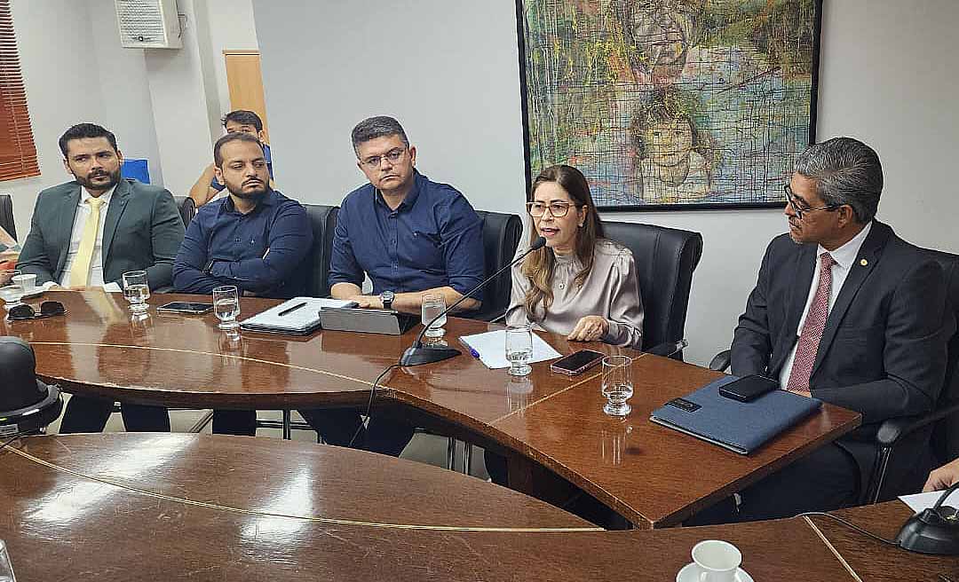 Edvaldo Magalhães questiona governo sobre quais medidas foram adotadas com o objetivo de reduzir o limite de gasto com pessoal para que possa atender as categorias