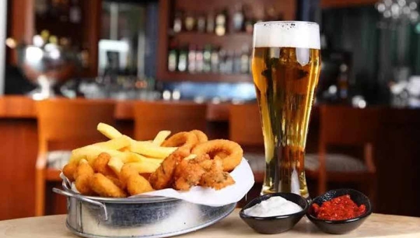 Governo do Acre sanciona lei que amplia benefício fiscal do ICMS para bares e restaurantes