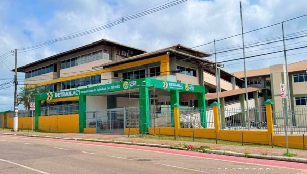 Detran prorroga contrato de R$ 5,3 milhões para gerenciamento de auxílio-alimentação de servidores