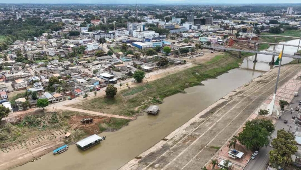 Acre recebe reforço para enfrentar seca nos rios após reconhecimento de crise hídrica pela ANA