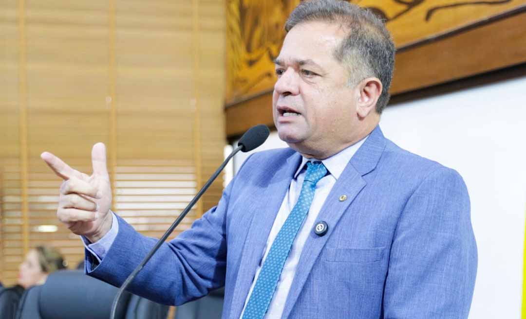 Marcus Cavalcante cobra Ricardo Araújo, do Dnit, quanto a situação da BR-364: o inverno amazônico já está aí’