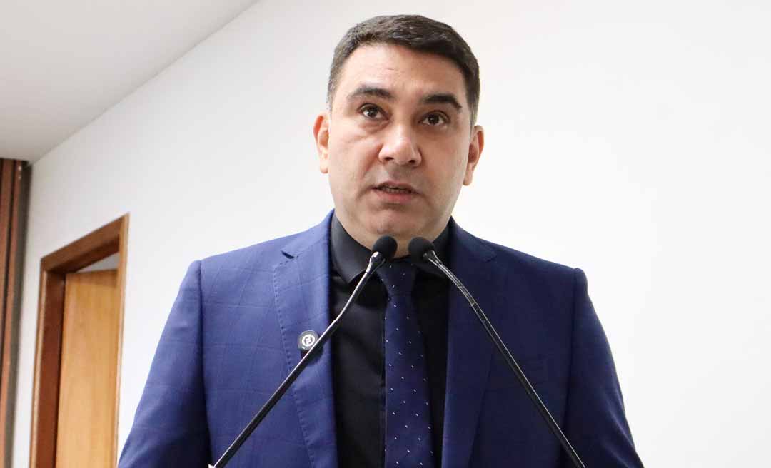 Vereador Samir Bestene propõe PL para tornar obrigatório o uso de braille em placas públicas de Rio Branco