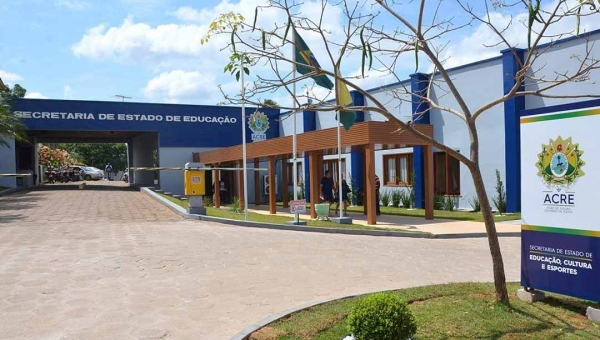 Governo diz que volta dos 10% da tabela da Educação depende do resultado do relatório fiscal a ser publicado no final de setembro