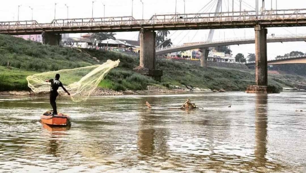 Pescadores do Acre correm o risco de perder Seguro Defeso caso não tirem a nova identidade; Paulo Ximenes pede força-tarefa a Gladson para emissões