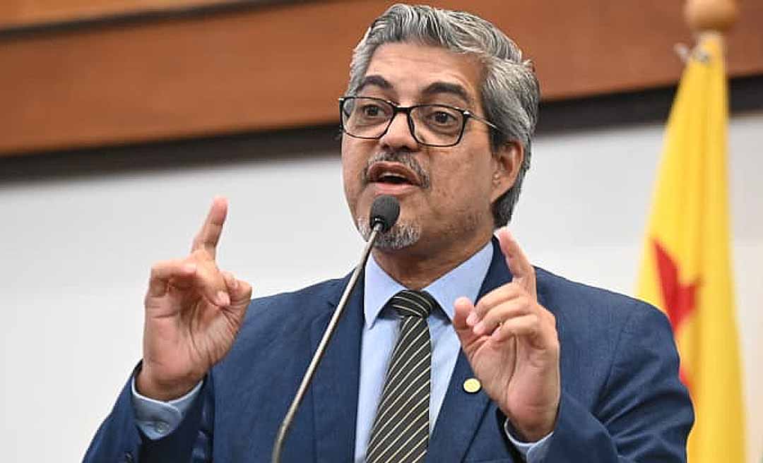 Edvaldo Magalhães critica inércia da Secretaria de Estado de Educação com relação à escola histórica de Cruzeiro do Sul: retrato do descaso”