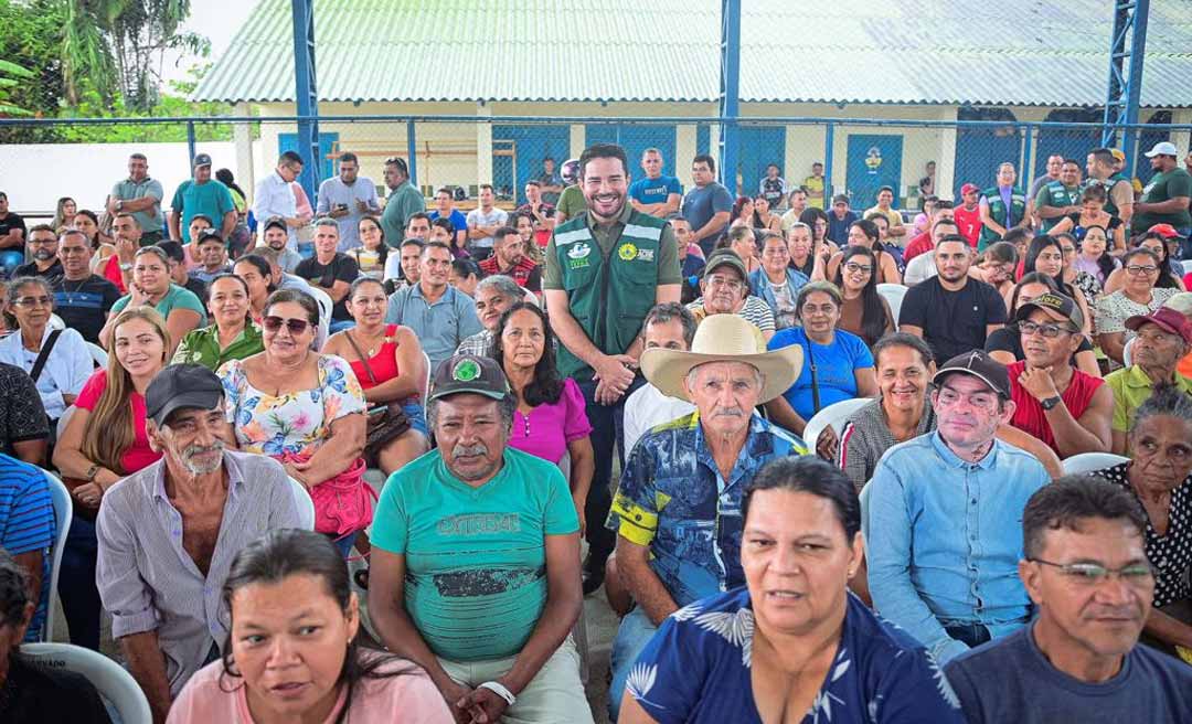 Em Sena Madureira, governador Gladson Camelí entrega 305 títulos de terra definitivos