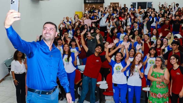 Nicolau Júnior leva o Redação Nota Mil a maior região de Rio Branco