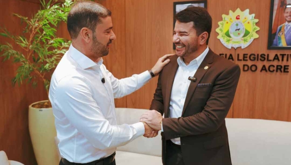 Gladson toma café com Nicolau na Aleac e reacende a possibilidade do deputado ser governador: “é disso que o Acre precisa”