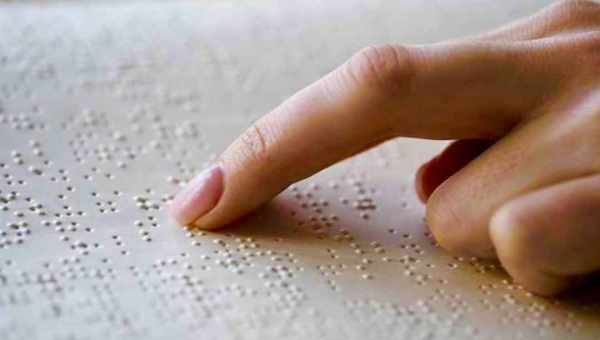 Nova lei altera regras eleitorais para candidatos e garante acessibilidade com panfletos em Braille nas próximas eleições