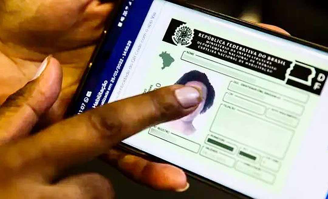 Com quase 20 milhões dirigindo sem habilitação, governo propõe CNH mais acessível e digital