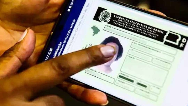 Com quase 20 milhões dirigindo sem habilitação, governo propõe CNH mais acessível e digital