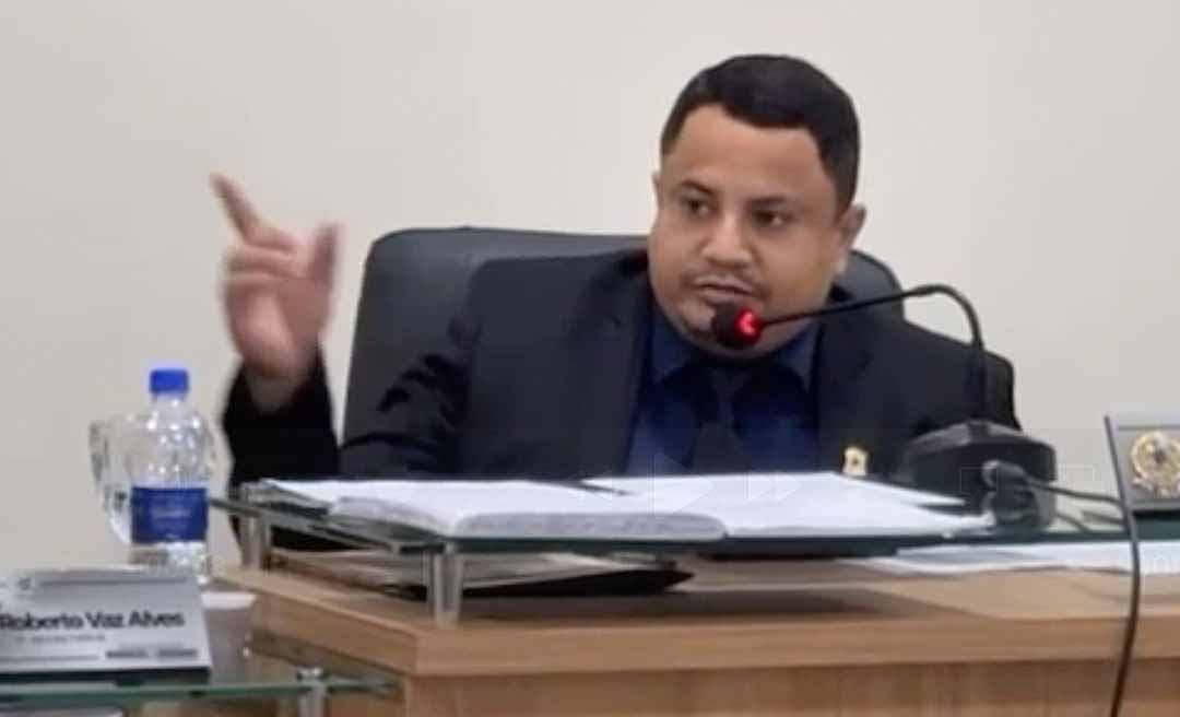 “Aqui não é bagunçado”: presidente da Câmara reage a ataques de vereador acusado de tentativa de estupro em Manoel Urbano