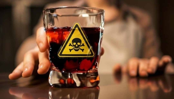 Sem registros no Acre, Saúde reforça preparo das equipes para possíveis casos de intoxicação por metanol