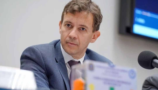 Eduardo Velloso entra na corrida pelo Senado e põe projeto de saúde e renovação no centro do debate