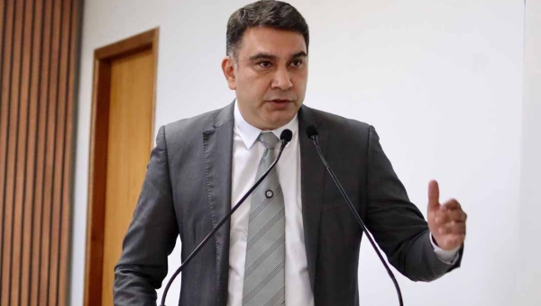 "Água é saúde, é dignidade, é vida", diz vereador Samir Bestene ao requerer ações emergenciais contra crise hídrica em Rio Branco