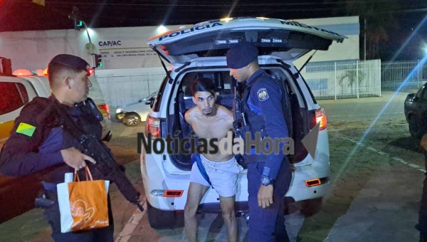 Força Tática do Segundo Batalhão prende dupla por tráfico de drogas no bairro Santa Maria, em Rio Branco