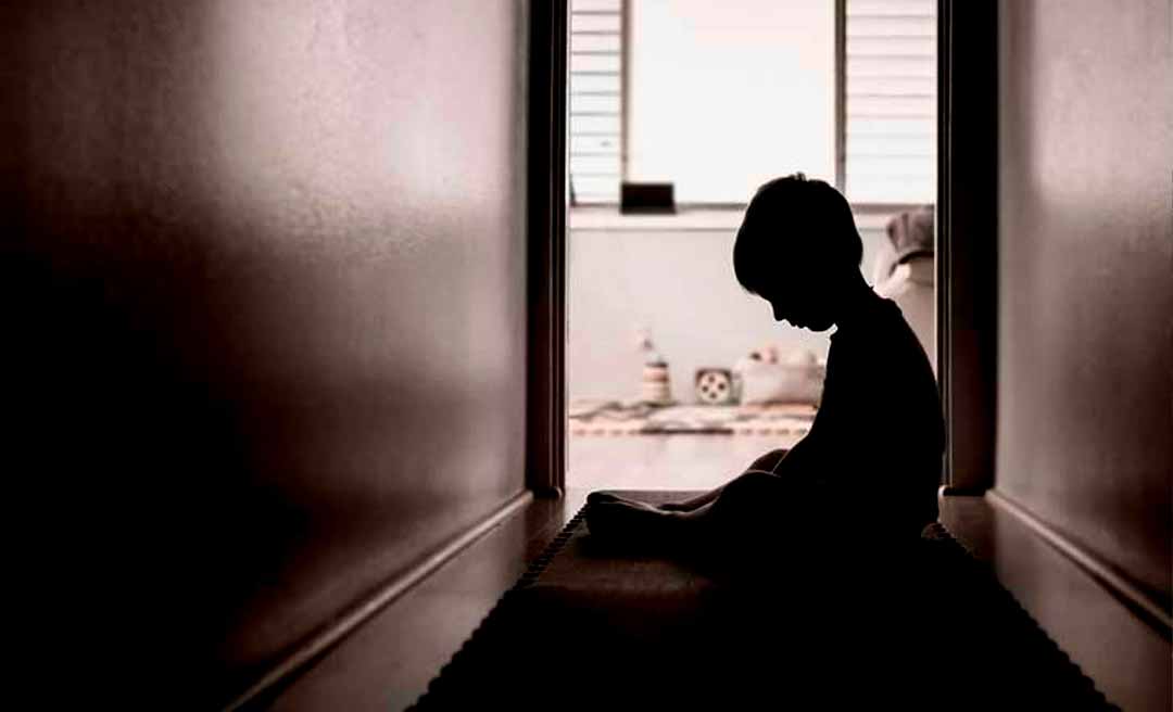 Governo do Acre regulamenta política de proteção a órfãos do feminicídio; decreto define regras para auxílio financeiro e ações intersetoriais