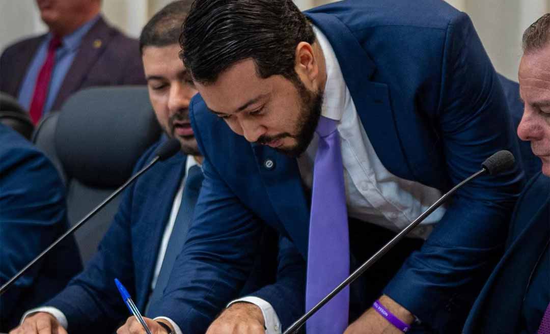 Jarude vota contra projeto que cria novo cargo de secretário adjunto com salário superior a R$ 30 mil