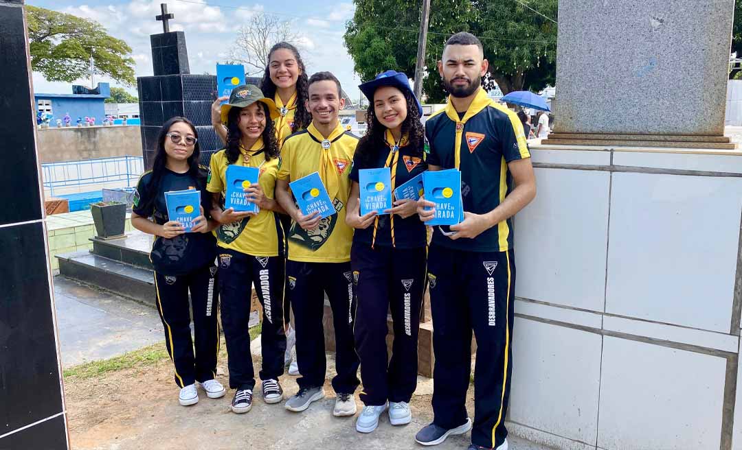 Jovens adventistas levam mensagens de esperança e conforto no Dia de Finados em Rio Branco