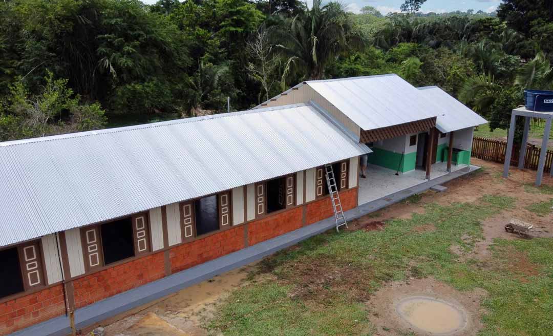 Governo do Acre desenvolve novo padrão de escola do campo e primeira unidade está sendo concluída