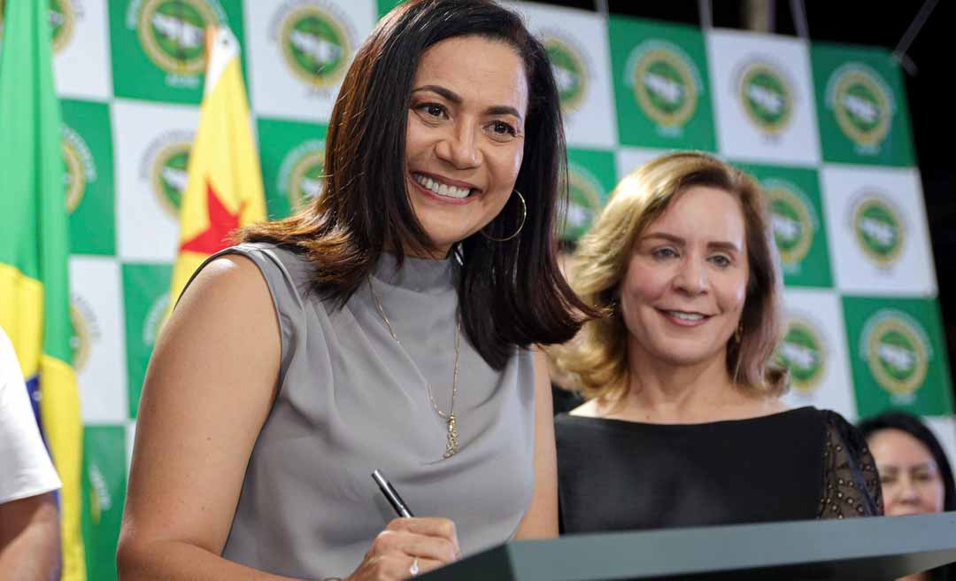 Mailza Assis sanciona lei que dá à nova maternidade de Rio Branco o nome de Marieta Messias Camelí, avó de Gladson