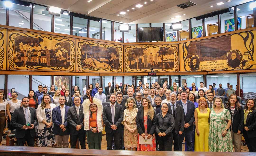 Transformando vidas e realizando sonhos, Ifac celebra 15 anos de criação durante sessão solene na Aleac