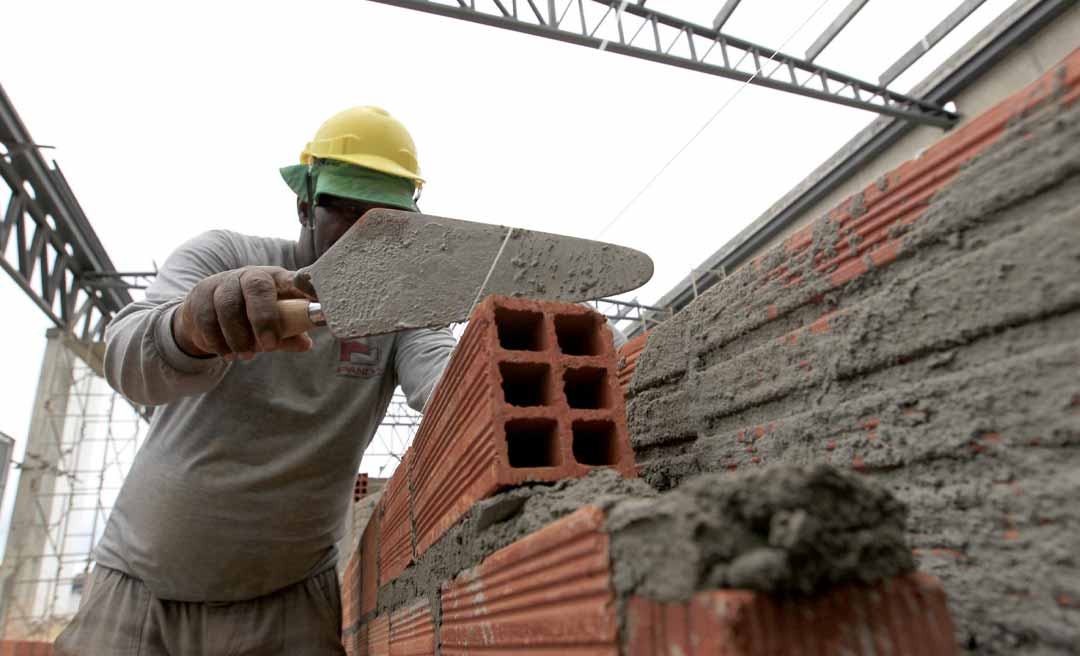 Preço do metro quadrado para construir no Acre em outubro superou os R$ 2 mil